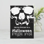 Zwarte en witte schedel Grungy Halloween Fright Pa Kaart (Staand voorkant)