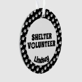 Zwarte en Witte Shelter Volunteer Ornament (voorkant)