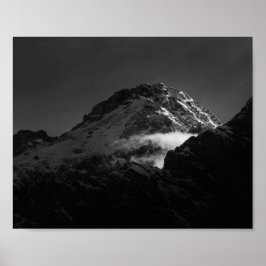 Zwarte en witte sneeuwberg poster