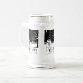 zwarte en witte sneeuwpop , gekleed voor kerstmis bierpul (Voorkant links)