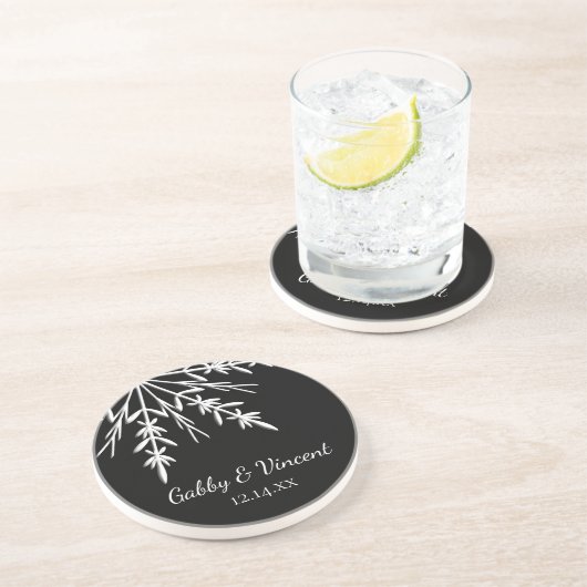 Zwarte en witte sneeuwvlokken winterbruiloft zandsteen onderzetter (Zijkant)