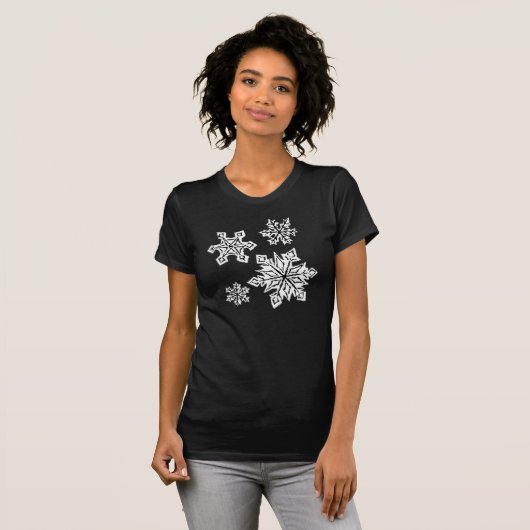 ZWARTE EN WITTE SNOWFLAKEN T-SHIRT (Voorkant volledig)