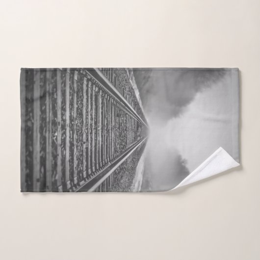 Zwarte en witte spoorweg #3 bad handdoek (Handdoek)