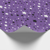 Zwarte en witte sterren op Paars Cadeaupapier (Hoek)