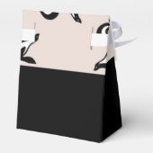Zwarte en witte stinkdieren op roos roze bedankdoosjes (Achterkant)