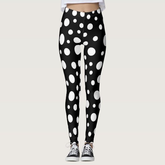 Zwarte en witte Stippen Leggings (Voorkant)