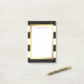 Zwarte en witte strepen met Faux Gold en Roze Post-it® Notes (Op bureau)