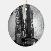Zwarte en witte tenor saxophone keramisch ornament (Links)