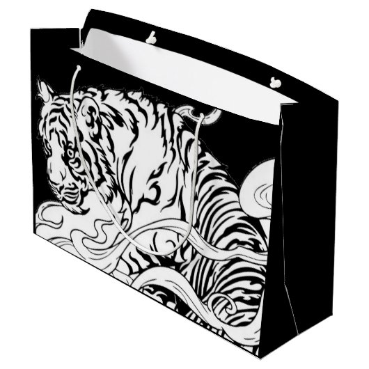 ZWARTE EN WITTE TIGER ZWARTE LABEL GROOT CADEAUZAKJE (Achterkant Gekanteld)