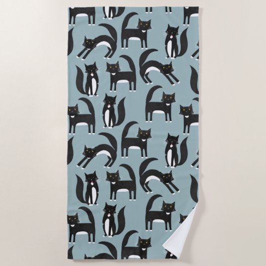 Zwarte en witte Tuxedo-katten Strandlaken (Voorkant)