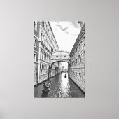 Zwarte en witte Venetië-brug tussen Sighs en gonde Canvas Afdruk (Voorkant)