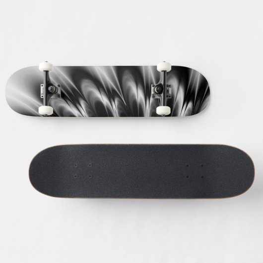 Zwarte en witte veren persoonlijk skateboard (Horizontaal)