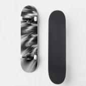 Zwarte en witte veren persoonlijk skateboard (Voorkant)
