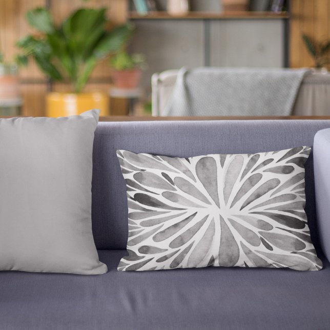 Zwarte en witte waterverf abstracte floruitbarstin accent kussen (Creator heeft geüpload)