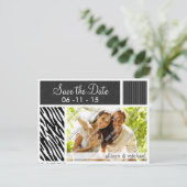 Zwarte en witte zebrastripes aankondigingskaart (Staand voorkant)