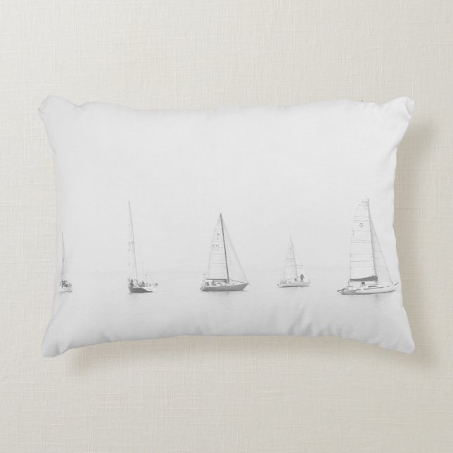  zwarte en witte zeilboten nautische foto accent kussen (Voorkant)