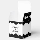 Zwarte en witte Zig Zags Design Favor Box Bedankdoosjes (Geopend)