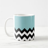 Zwarte en witte zigzag Patroon, Chevron, blauw Koffiemok (Links)