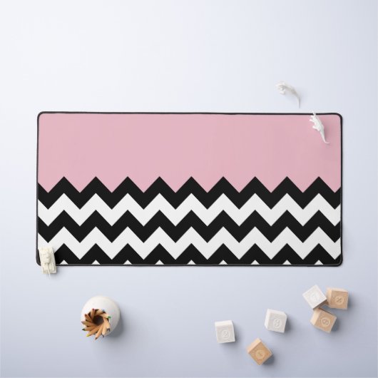 Zwarte en witte zigzag Patroon, Chevron, Roze Bureaumat (Kindertafel)