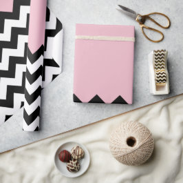 Zwarte en witte zigzag Patroon, Chevron, Roze Cadeaupapier