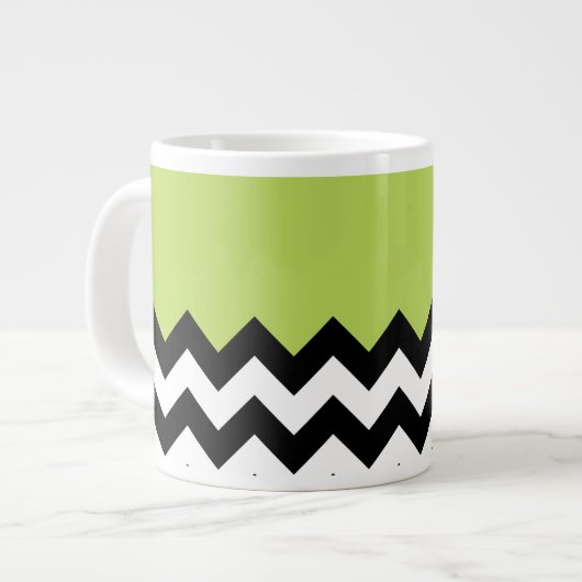 Zwarte en witte zigzag Pattern, Chevron, Green Grote Koffiekop (Links)