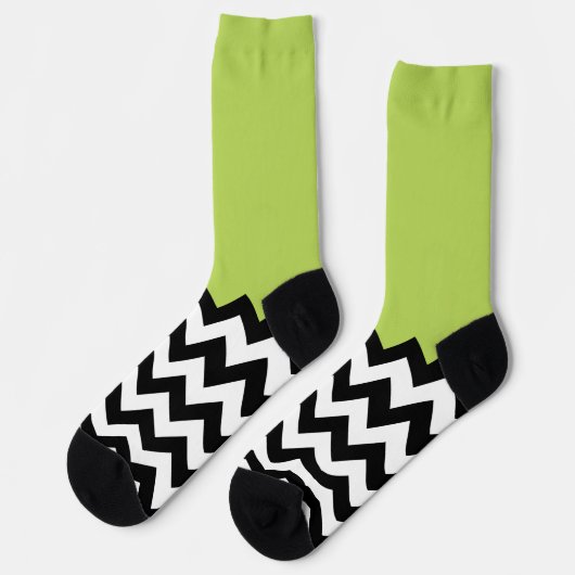 Zwarte en witte zigzag Pattern, Chevron, Green Sokken (Links)