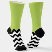 Zwarte en witte zigzag Pattern, Chevron, Green Sokken (Gebogen)