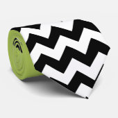 Zwarte en witte zigzag Pattern, Chevron, Green Stropdas (Opgerold)