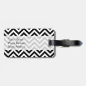 Zwarte en witte zigzag Stripes Chevron Pattern Bagagelabel (Achterkant horizontaal)