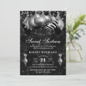Zwarte en zilveren kerstbollen Sweet Sixteen Kaart (Staand voorkant)