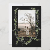 Zwarte Eucalyptus Krans Monogram Foto Huwelijk Save The Date (Achterkant)