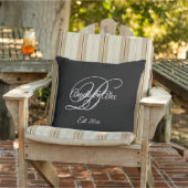 Zwarte Fancy Huwelijksjubileum Monogram Buitenkussen (Stoel)