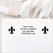 Zwarte fleur de lis retouradreslabels etiket (Insitu)