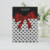 Zwarte Fleur De Lis Rood Lint RSVP Kaart (Staand voorkant)