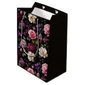 Zwarte Fluwelen Roos Medium Cadeauzakje (Achterkant Gekanteld)