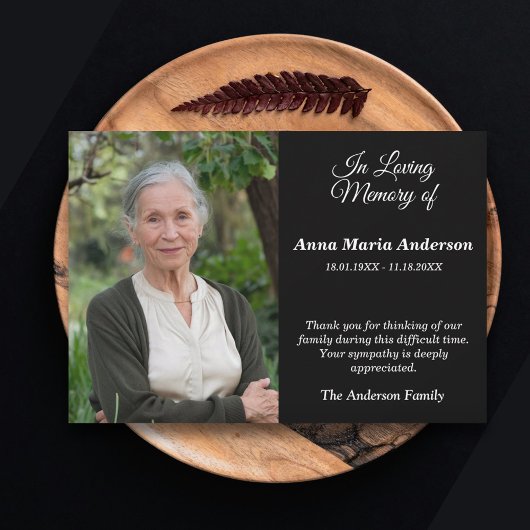 Zwarte foto nuchtere begrafenis bedankkaart