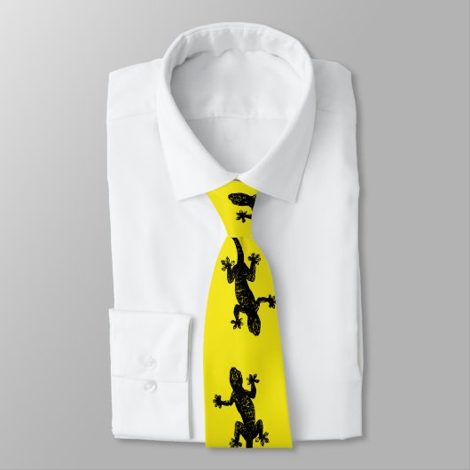 Zwarte Gecko op gele achtergrond - Stropdas (Gebonden)