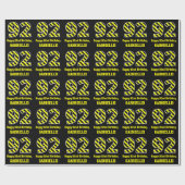 Zwarte & gele striped "92"; 92nd Birthday + Name Cadeaupapier (Vlak)