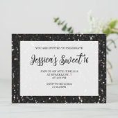 Zwarte glitter sparkles Sweet 16 elegant script Kaart (Staand voorkant)
