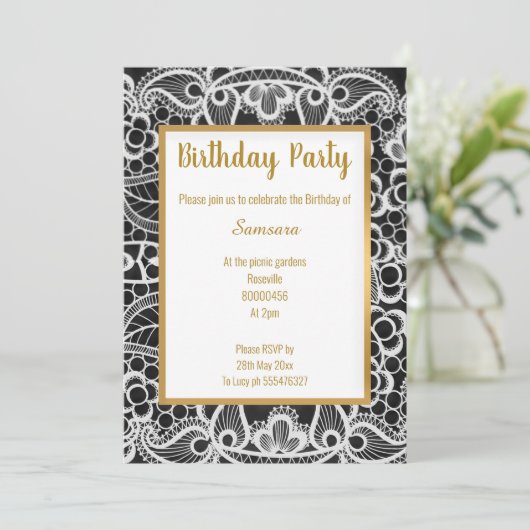 ZWARTE GOLD LACE GOLD TRIM ELEGANT BIRTHDAAG KAART (Staand voorkant)