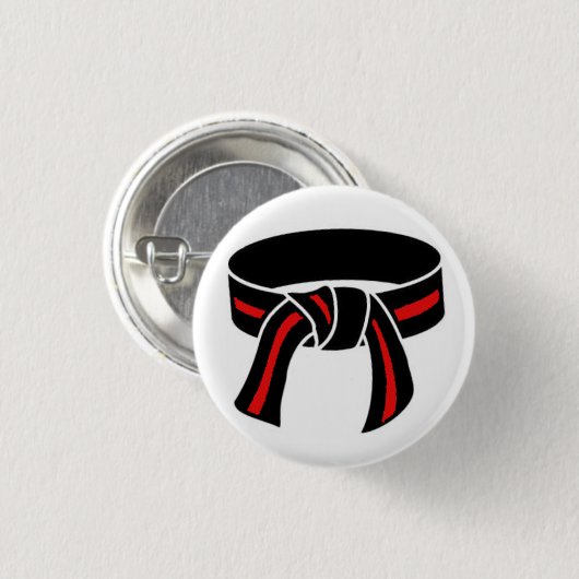 Zwarte gordel met rode strepe Button (Voorkant /achterkant)