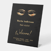 Zwarte goud make-up artiest openingsuren welkom reclamebord met voetstuk (Voorkant)