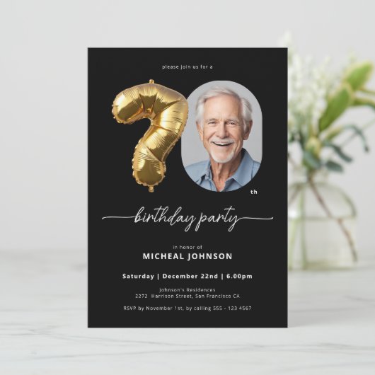 Zwarte gouden ballon 70e verjaardag kaart (Staand voorkant)