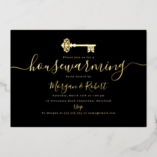 Zwarte Gouden Sleutel Housewarming Party  Folie Uitnodiging (Voorkant)