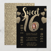 Zwarte Gouden Sweet 16 Moderne Foto Glitter Uitnod Kaart (Voorkant / Achterkant)