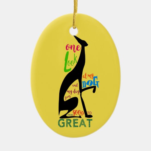 Zwarte Greyhound-hond Silhouet Geel Keramisch Ornament (Voorkant)