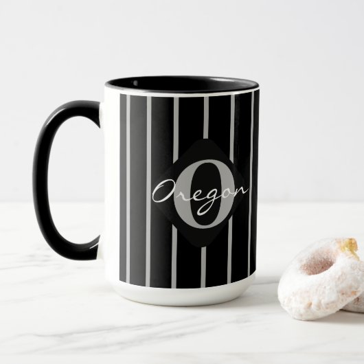 Zwarte & grijze stripes Coffee Mok-Oregon Mok (Met donut)