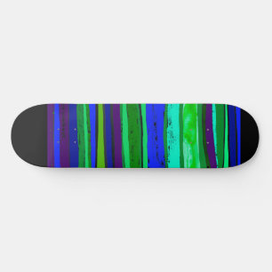Zwarte, groene en blauwe stripskateboard persoonlijk skateboard
