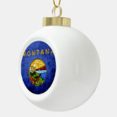 Zwarte Grunge Montana staatsvlag Keramische Bal Ornament (Rechts)