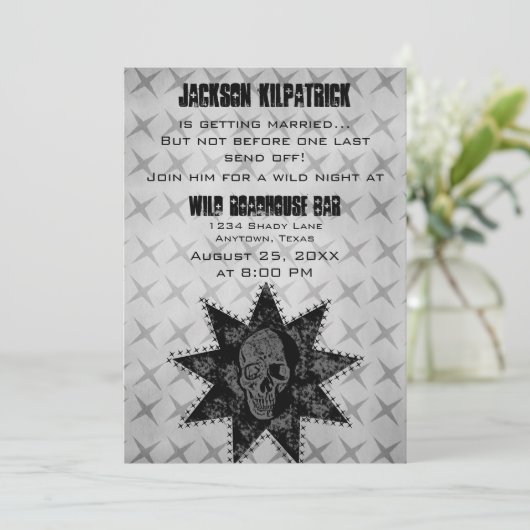 Zwarte Grunge Schedel Bachelorfeest Uitnodiging (Staand voorkant)